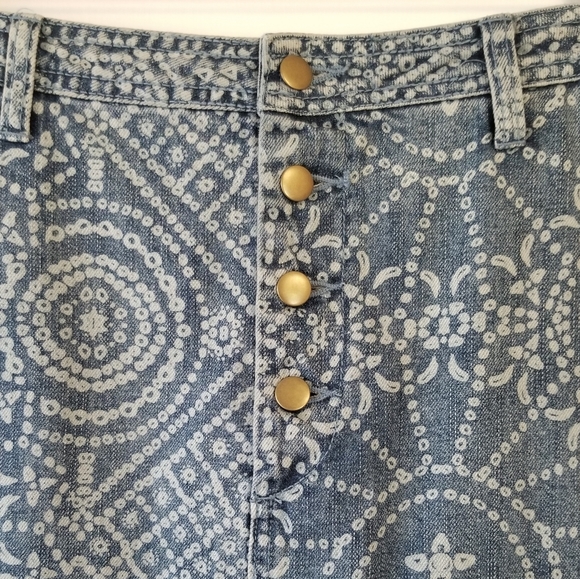 FREE PEOPLE NWT School Daze Tribal Denim Mini Button Fly Skirt. Size 4. Boho - Picture 3 of 7